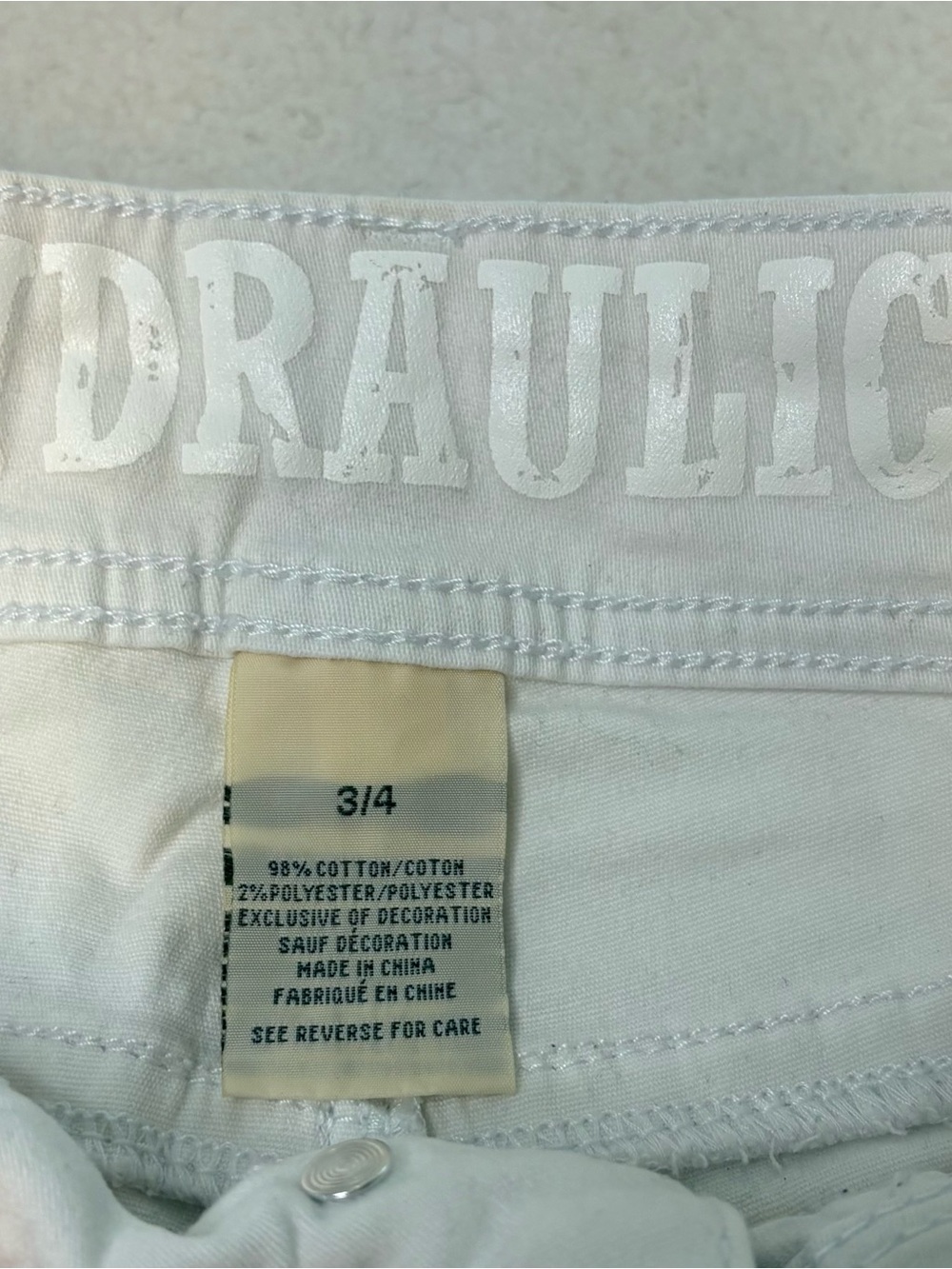 Women’s 2 Pair Hydraulic Brand Denim Shorts Size 3/4 - Picture 12 of 16